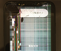 画面が激しく破損して液晶が悲惨なことになってしまったアイフォンX