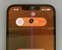 中央に線が入ってしまったアイフォン14